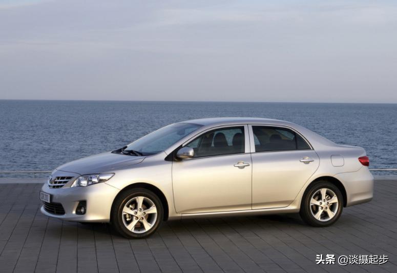 花冠和卡罗拉的样子,卡罗拉与花冠外观