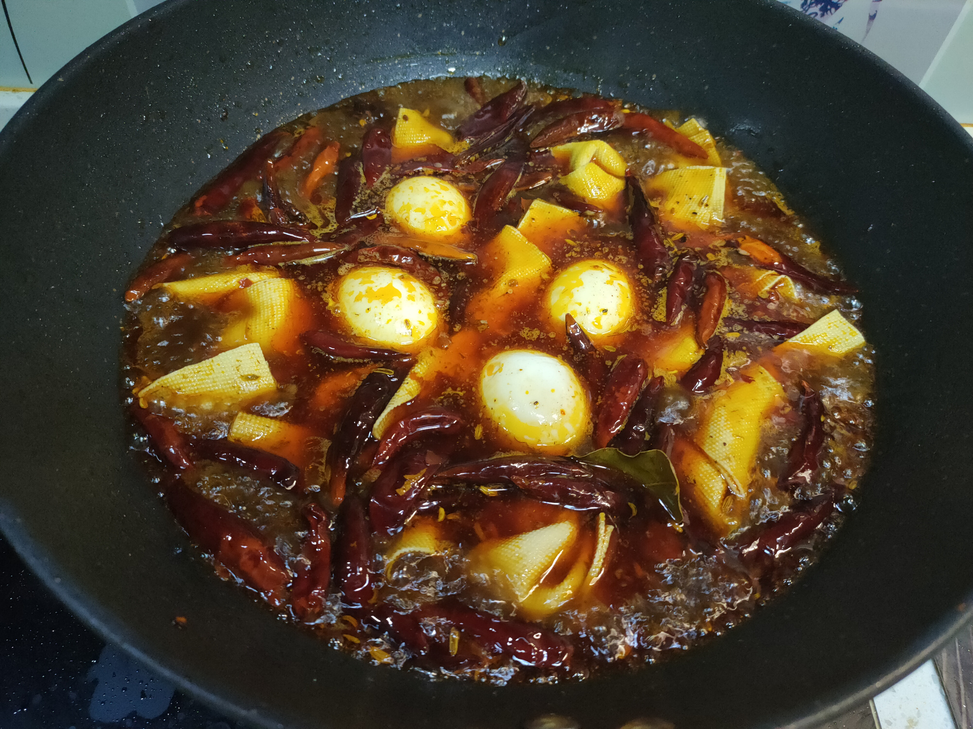 牛肉板面的正宗做法汤汁,牛肉板面好吃的家常做法