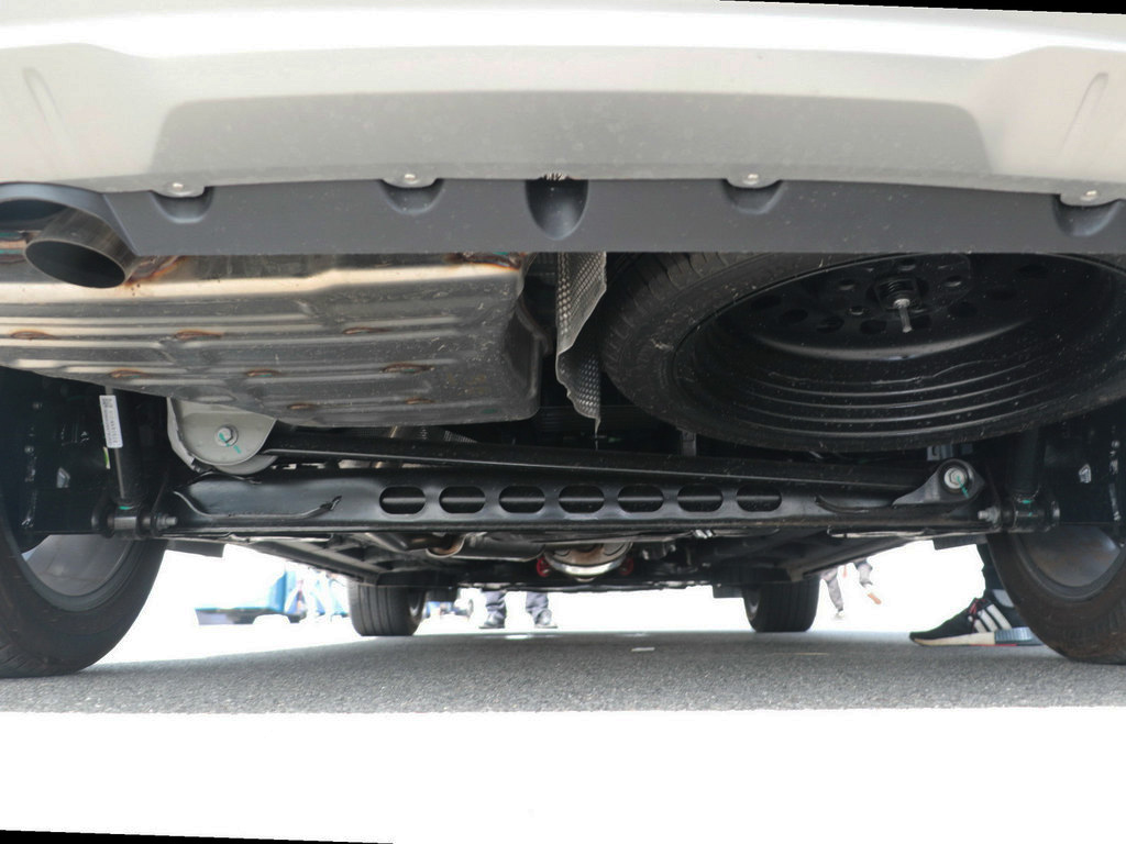 舒适的7座亲民的价格吉利豪越车型分析导购