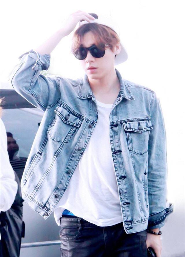 李易峰夏季穿着打扮搭配图片,李易峰最新搭配衣服