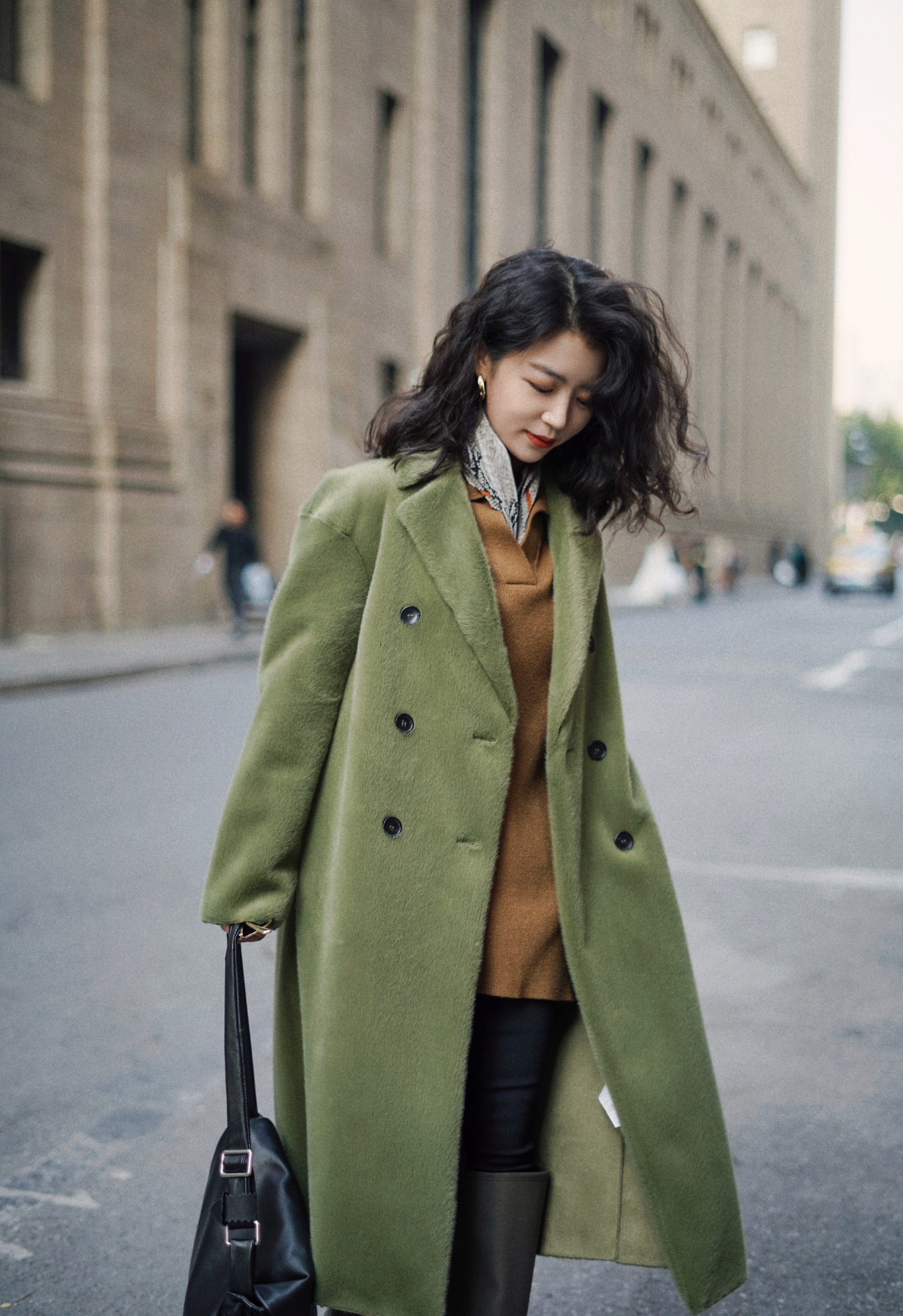 被吐槽穿得像学生怎么办,体制内怎么穿不显得像学生