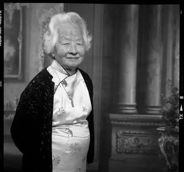 中国女人在欧洲被尊为圣母,被欧洲人尊为圣母的中国女人