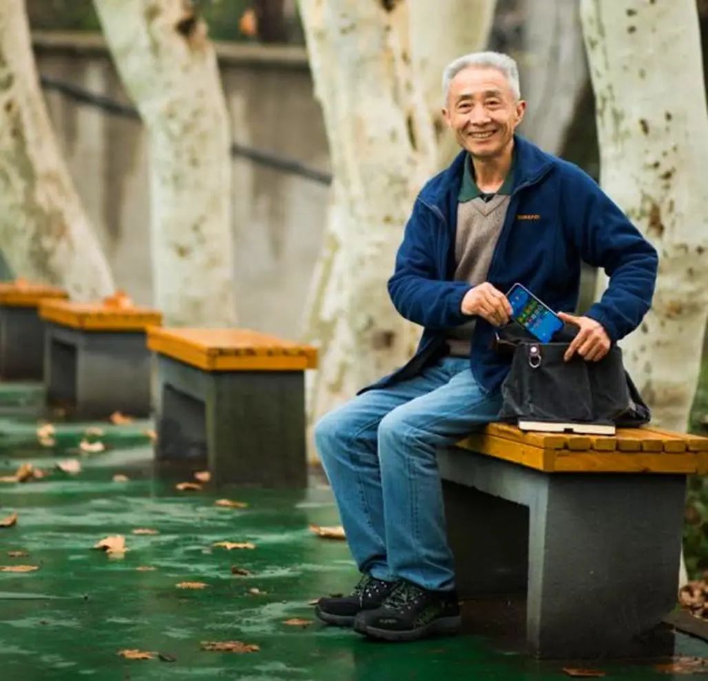 戴建业谈大学是学习的开始,戴建业如何提升自己的专业水平