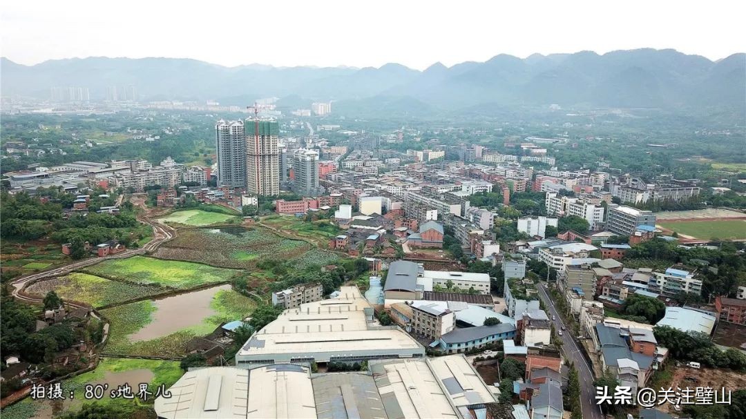 閲嶅簡甯傜挧灞辨潵鍑ら晣,鎴戝湪鐠у北