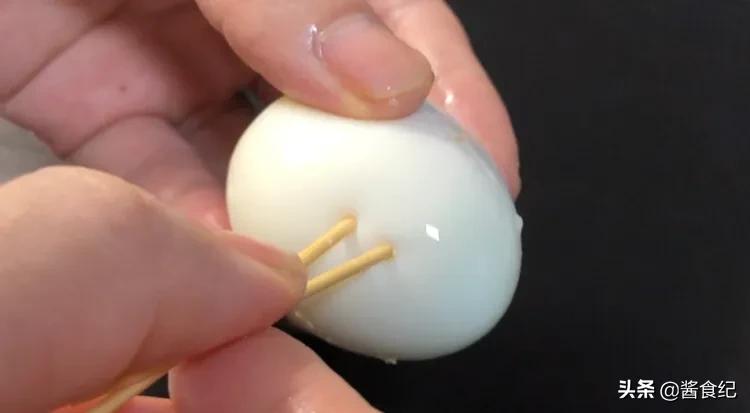 鸡蛋核桃枸杞一起吃有什么好处,枸杞加鸡蛋生姜对男人有什么好处