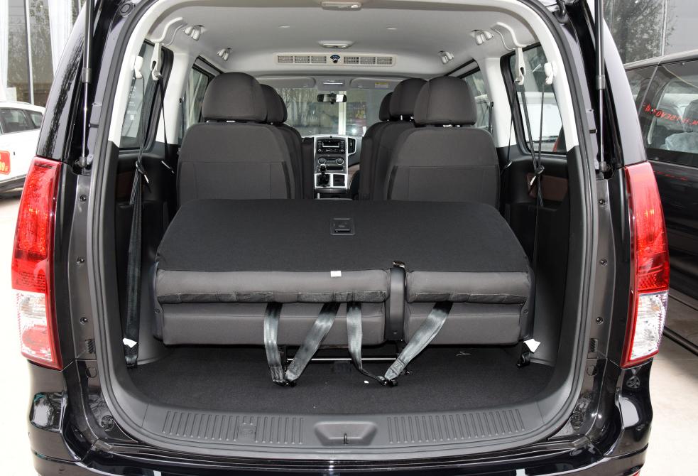 五菱征程5.99米,五菱征程对比菱智m5九座