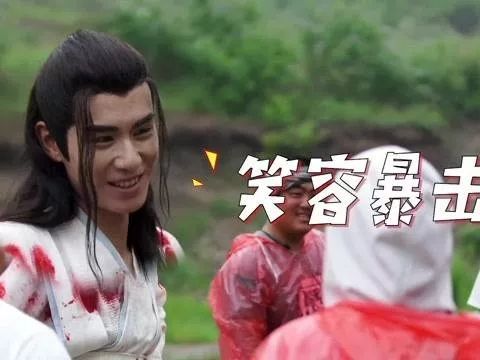 绝代双娇邀月毛林林,绝世双骄邀月毛林林