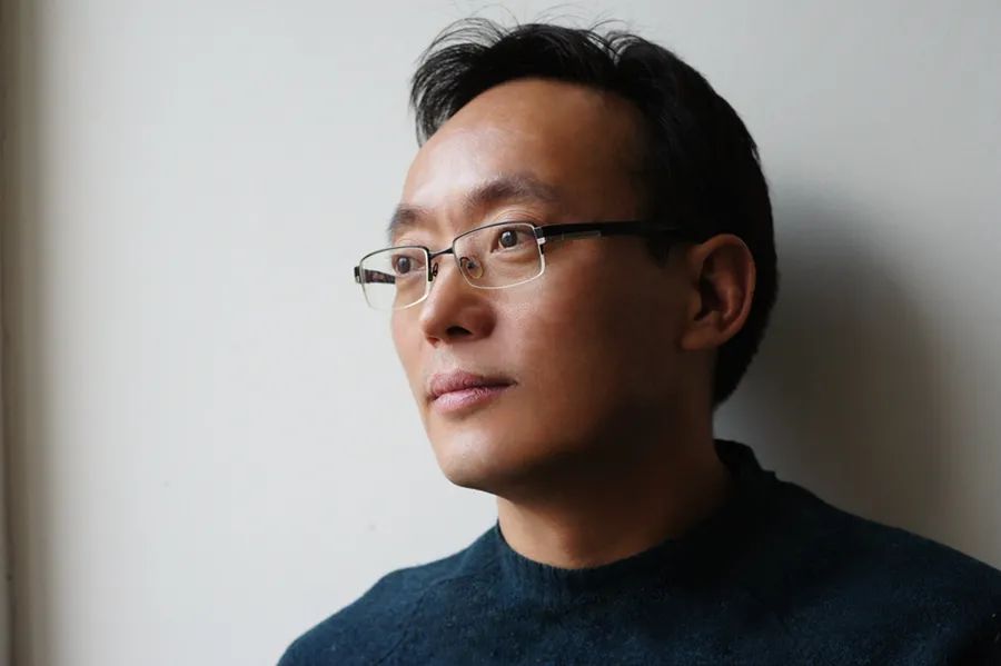 他的制作获得过180个奖，还差一个格莱美