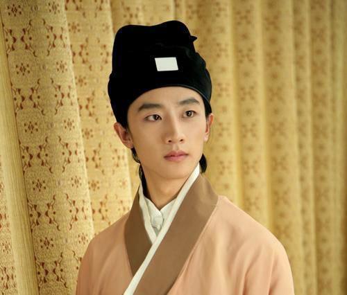 黄轩被换角色,黄轩爆红背后的故事