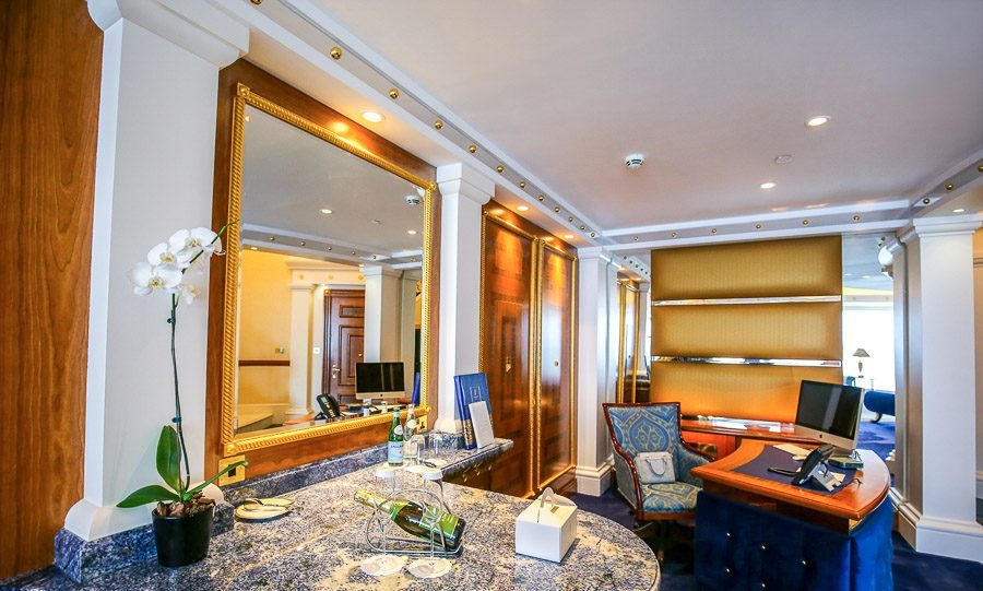 迪拜帆船酒店一晚普通房,迪拜帆船七星级酒店大套房