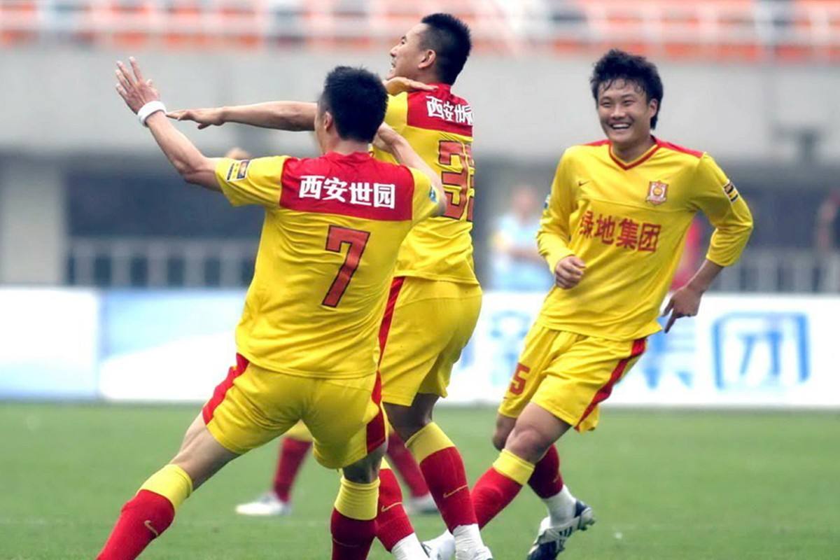 毛剑卿踢过前锋么,毛剑卿谈最佳前锋