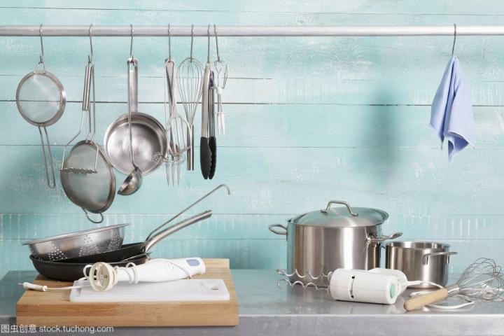 英国留学生活打包清单,英国留学打包行李箱