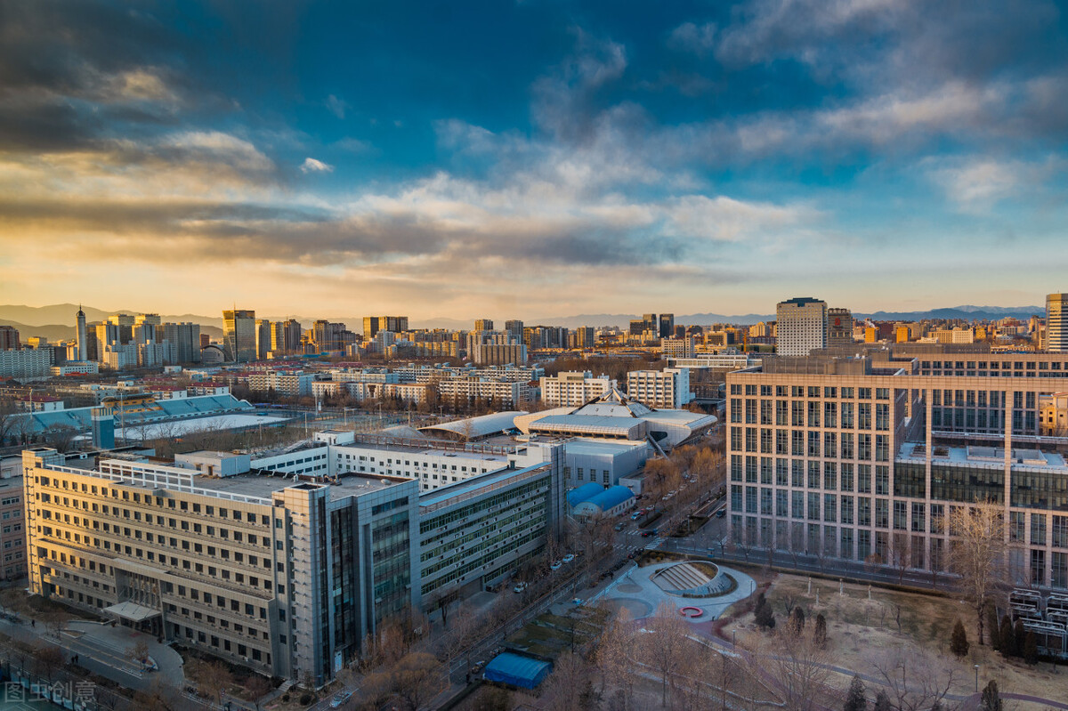 北京航空航天大学2+2留学与读留学预科哪个好？