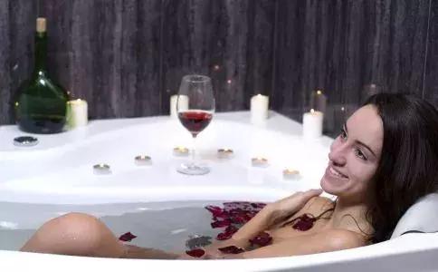 经期为什么不建议洗澡,经期洗澡有什么注意事项