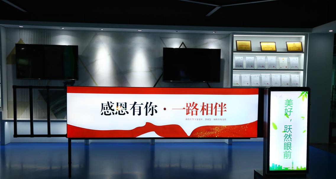 驰安科技卡布灯箱道闸全新上市,差异化路径争先户外广告传媒