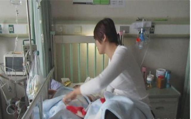 6岁女儿体内发现异物,女孩六岁身体下有异味怎么办