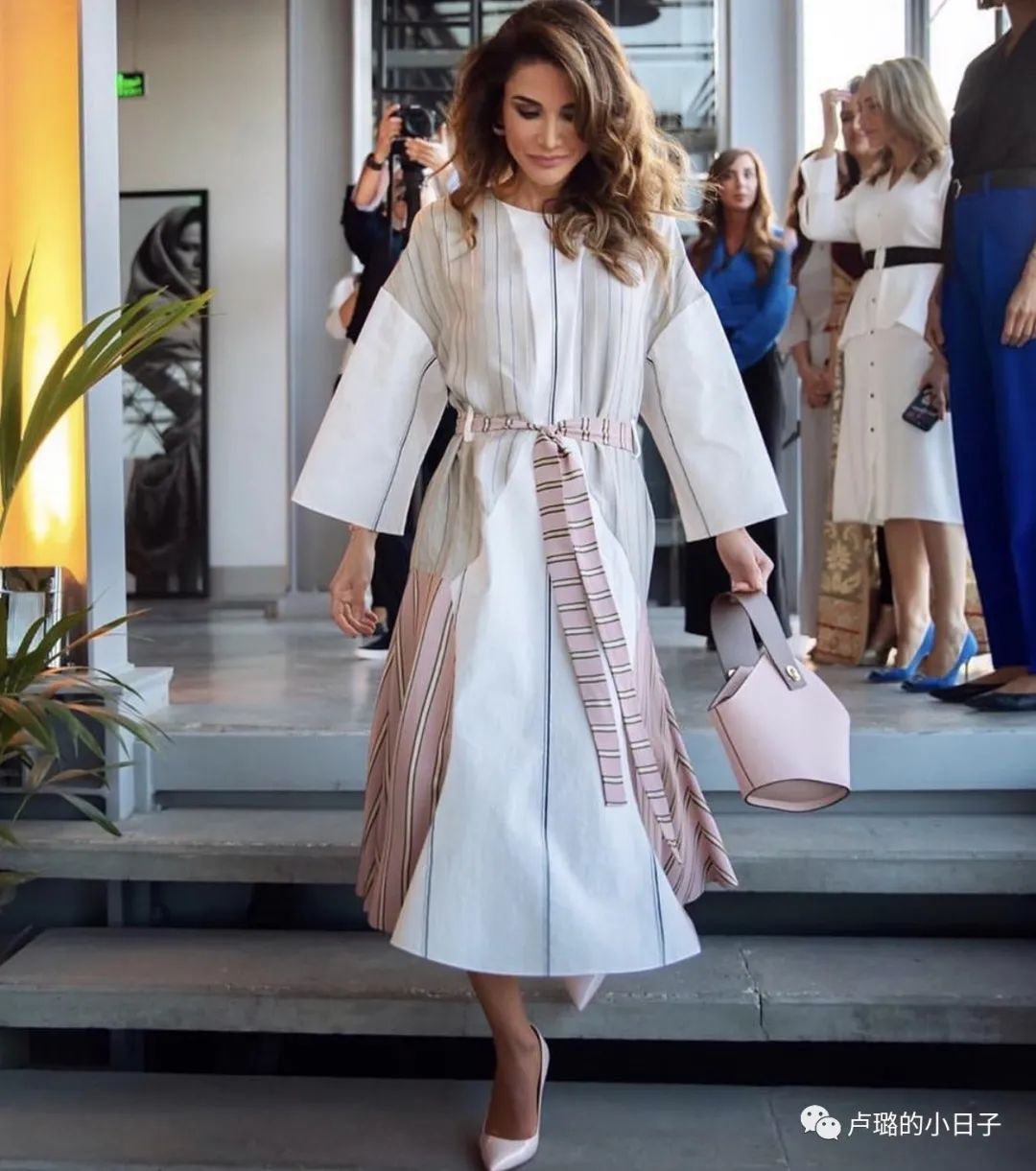 要说高级感的包，标配一定是白色包