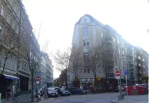 闀滃ご涓嬬殑寰峰啗,鍟嗗懆涓撴爮