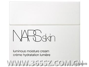 30岁的人最应该做的三件事,延缓衰老肌肤的护肤方法