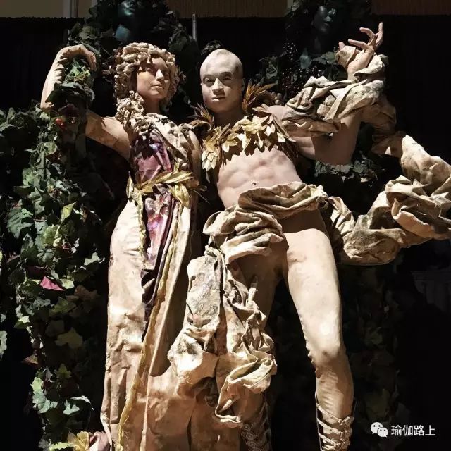 男人裸体瑜伽？一开始我的内心是拒绝的