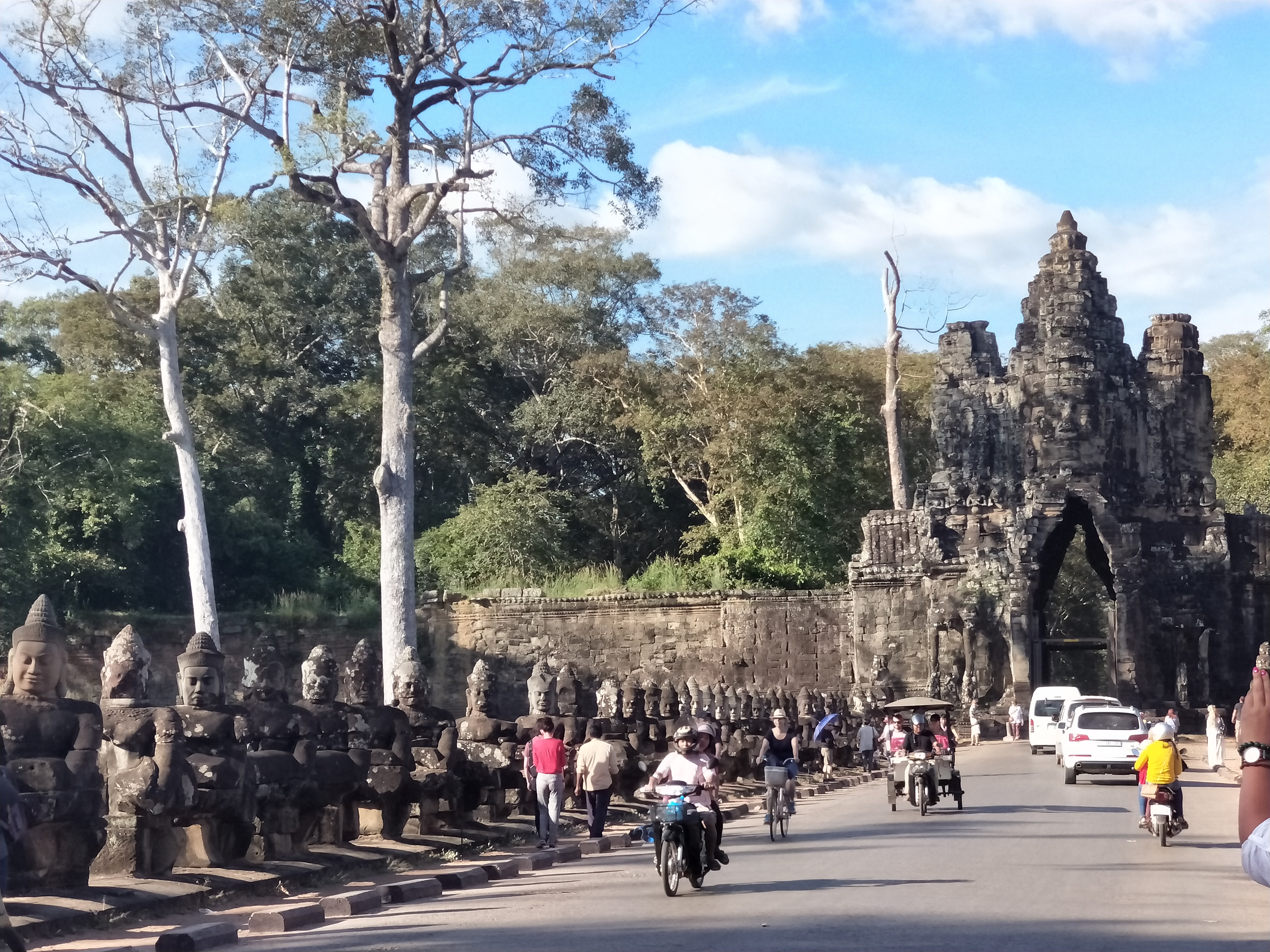 柬埔寨吴哥窟必知道的10件事,柬埔寨暹粒吴哥窟是七大奇迹吗