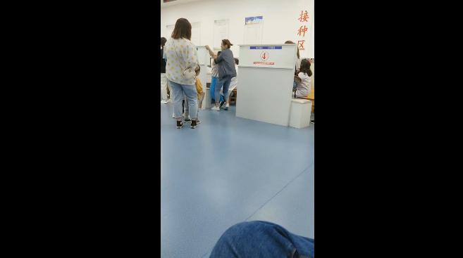 孩子害怕打针怎么办动画,孩子害怕打针哭闹怎么办