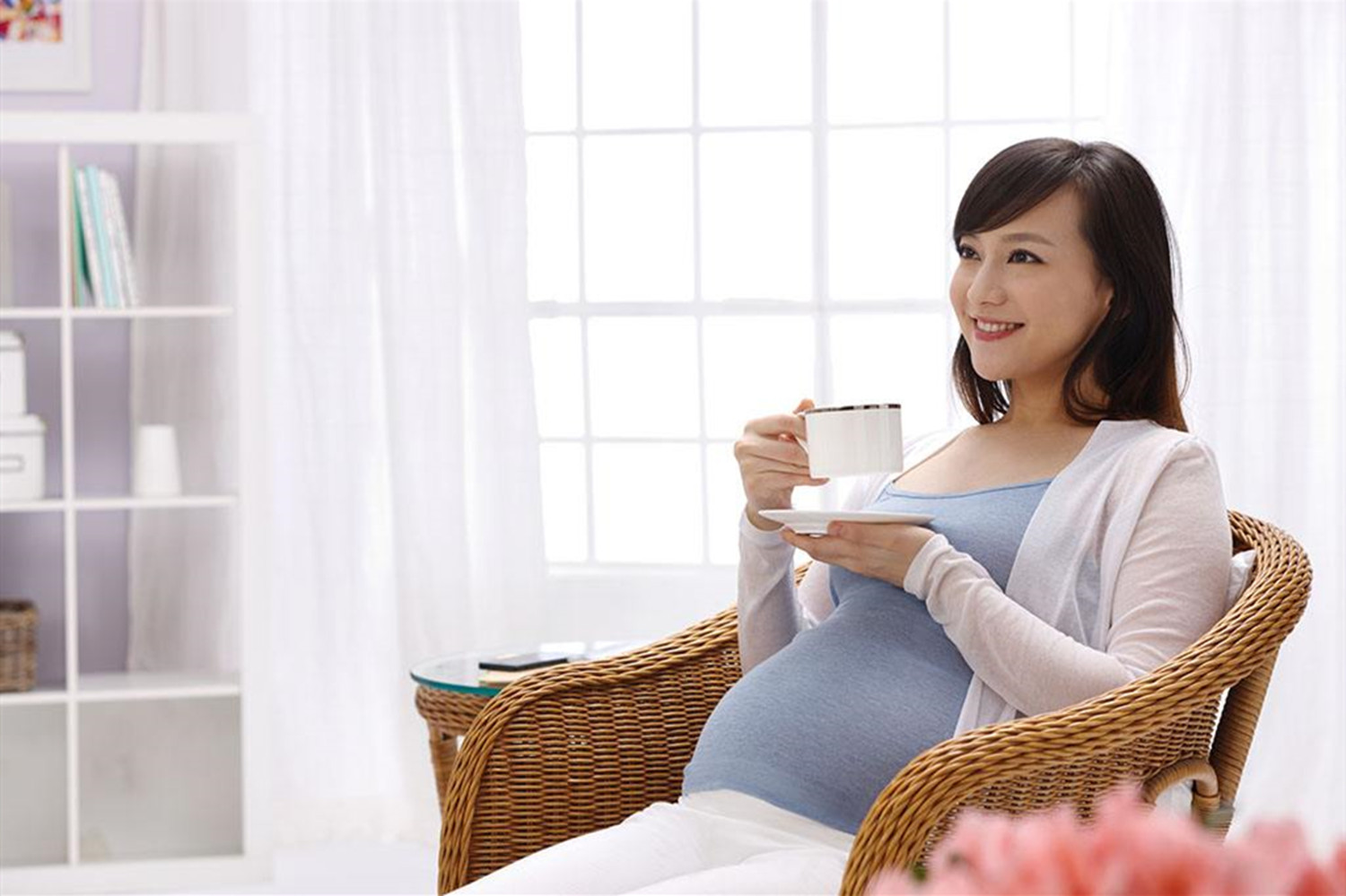 孕中期的肚子像入盆了一样,孕妇肚子往下走是胎儿入盆了吗