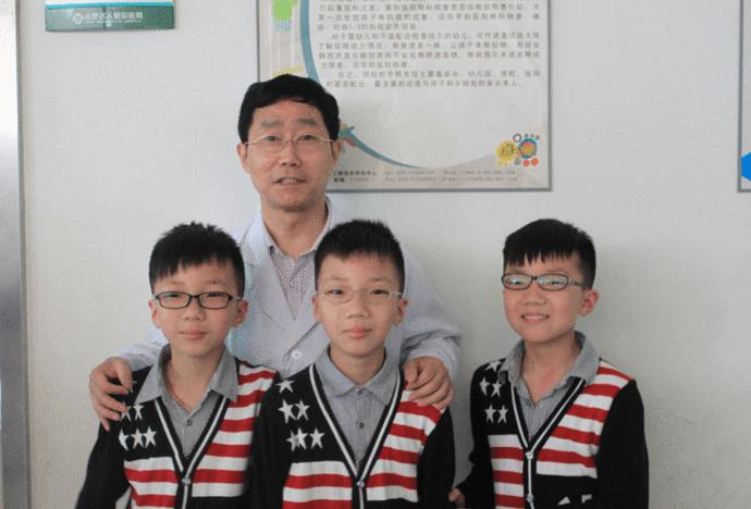 三胞胎患者追随院长看眼病15年