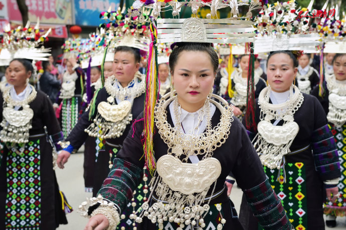 台江苗族姊妹节巡游,台江苗族姊妹节苗族服装