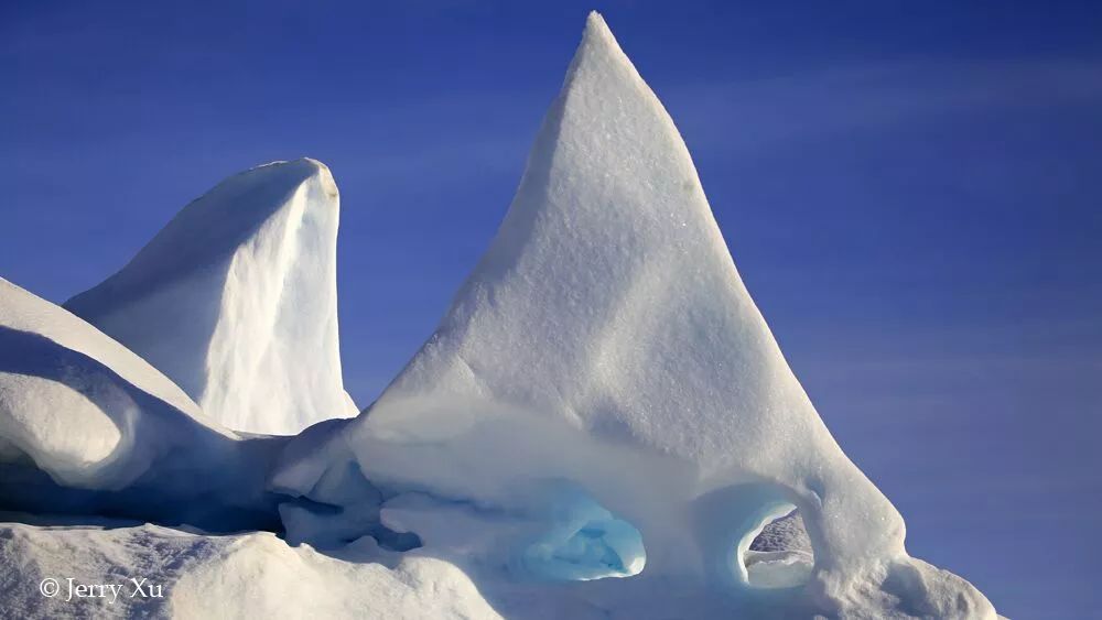 格陵兰的东海岸居然那么绚丽多彩，难怪特朗普想要买下来