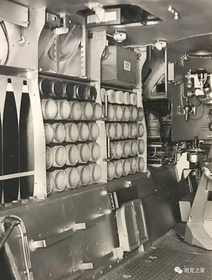 战车溯源：新瓶装老酒的英伦弹弓——FV3805自行火炮