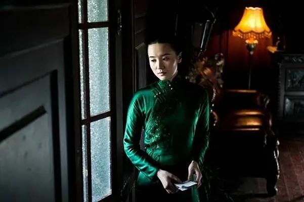 小宋佳风情万种视频 (现实中的小宋佳)