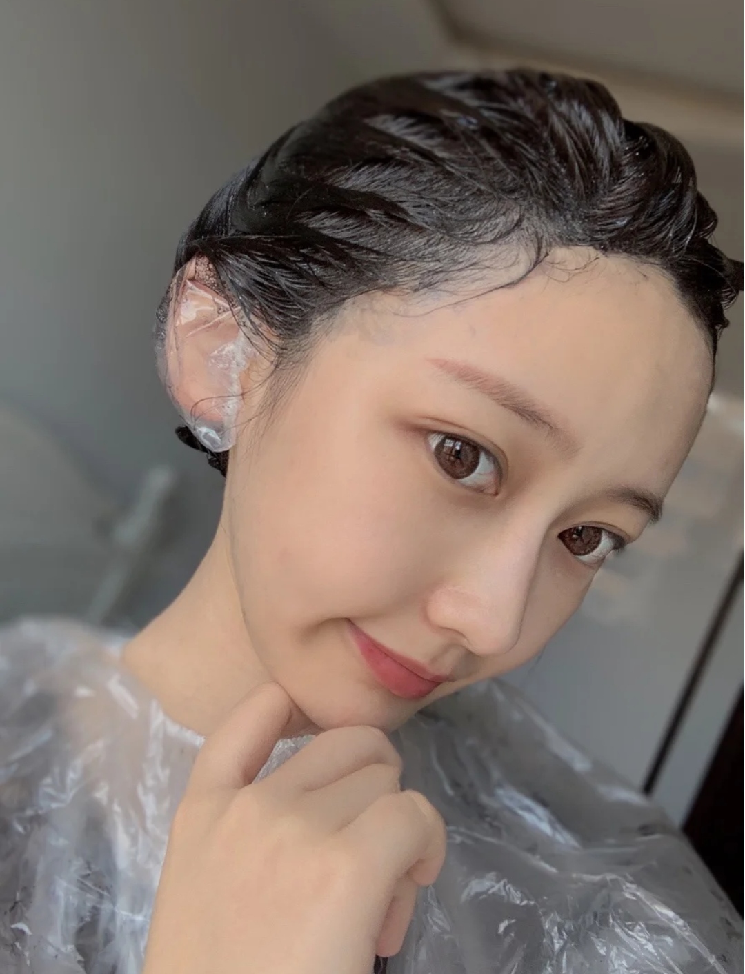 怎么在家里染头发更不伤头皮,自己染头发需要注意点什么