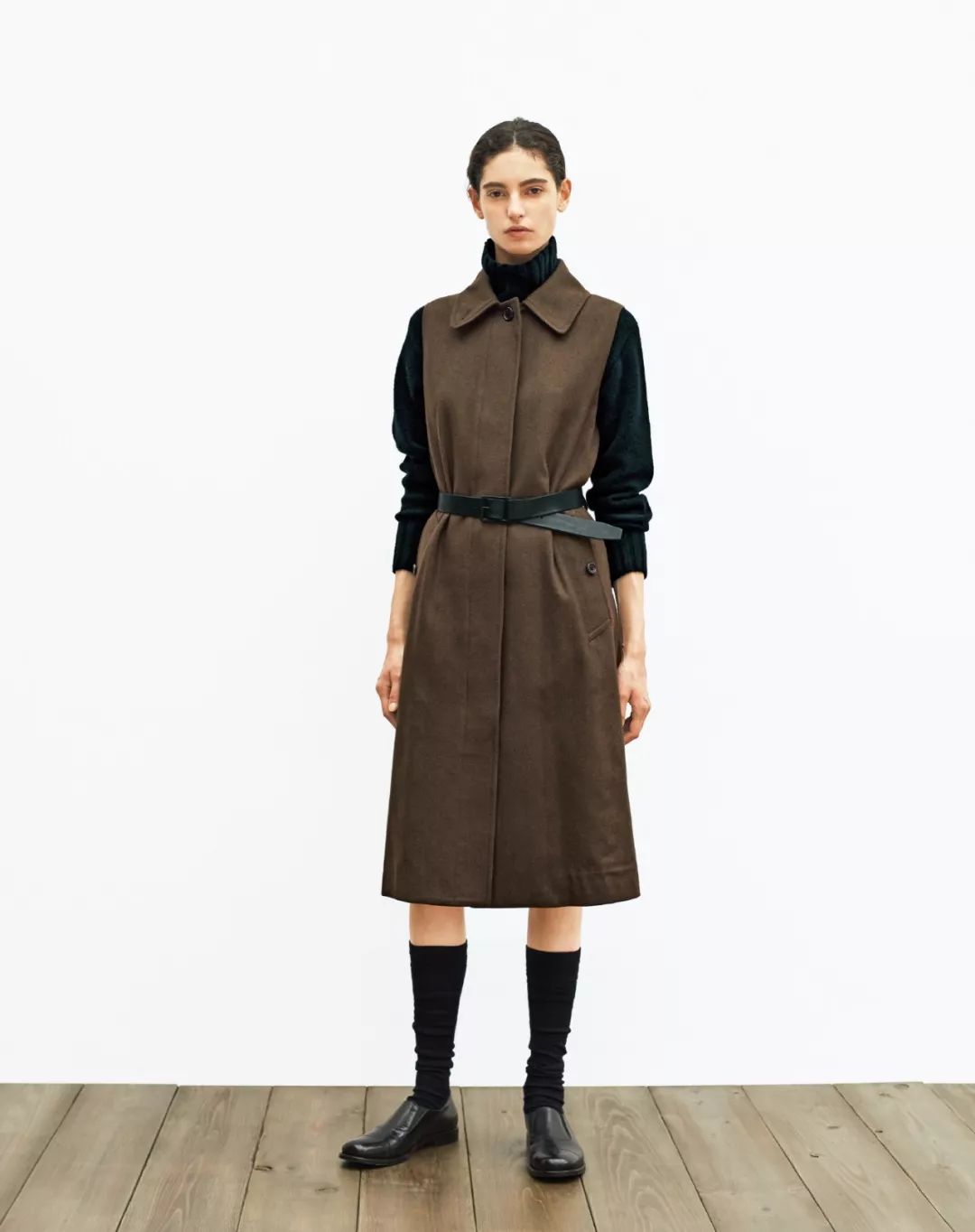 深卡其色大衣内搭什么颜色毛衣,格子大衣内搭什么颜色的毛衣好