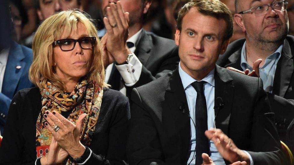 马克龙和普京的恩爱 (普京和马克龙夫妇)