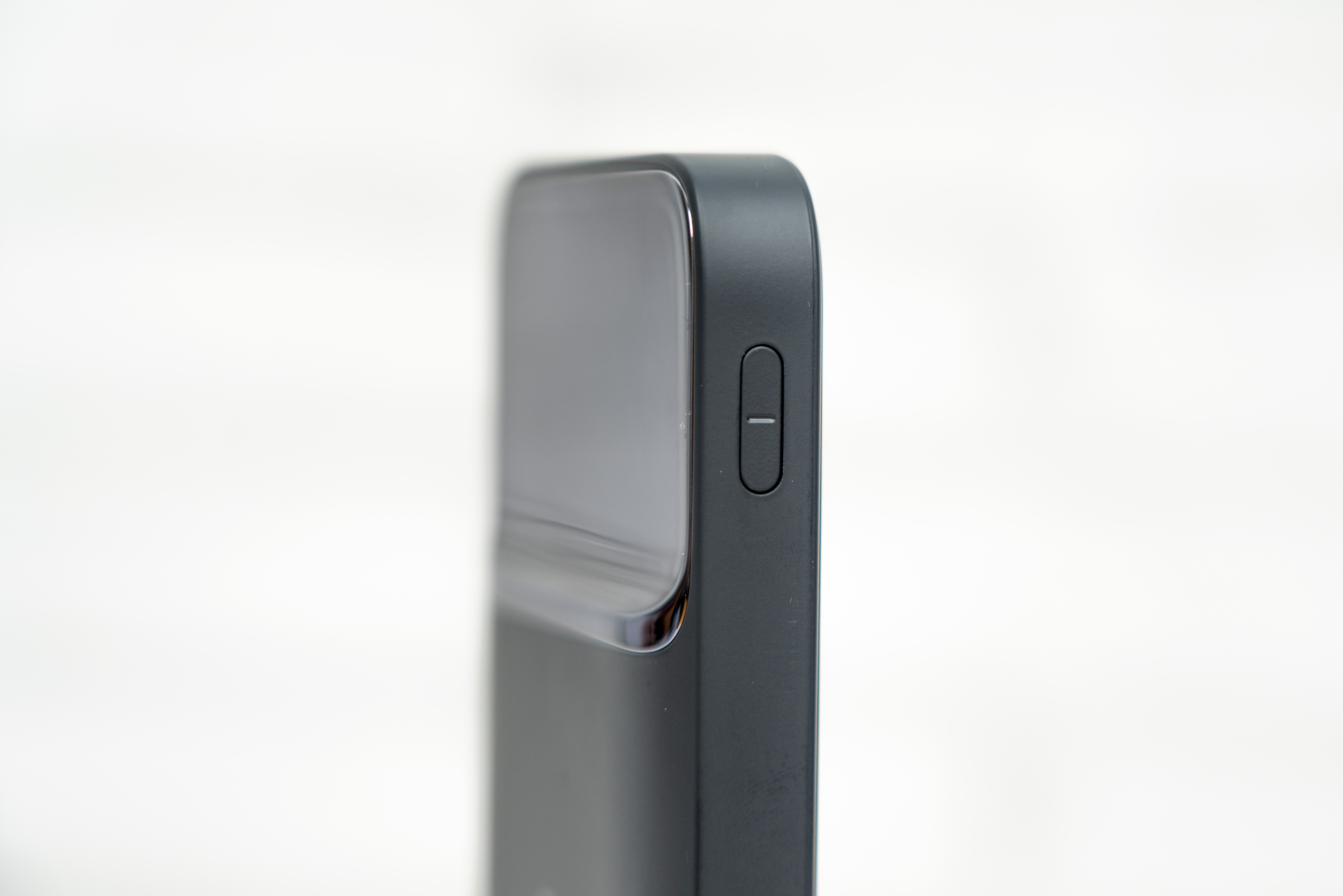 倍思10000磁吸充电宝测评,倍思无线磁吸快充