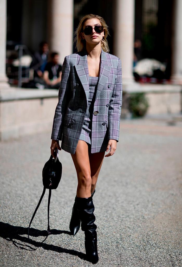 肩宽穿衣不好看怎么改善,肩宽西装怎么穿不显壮实120斤