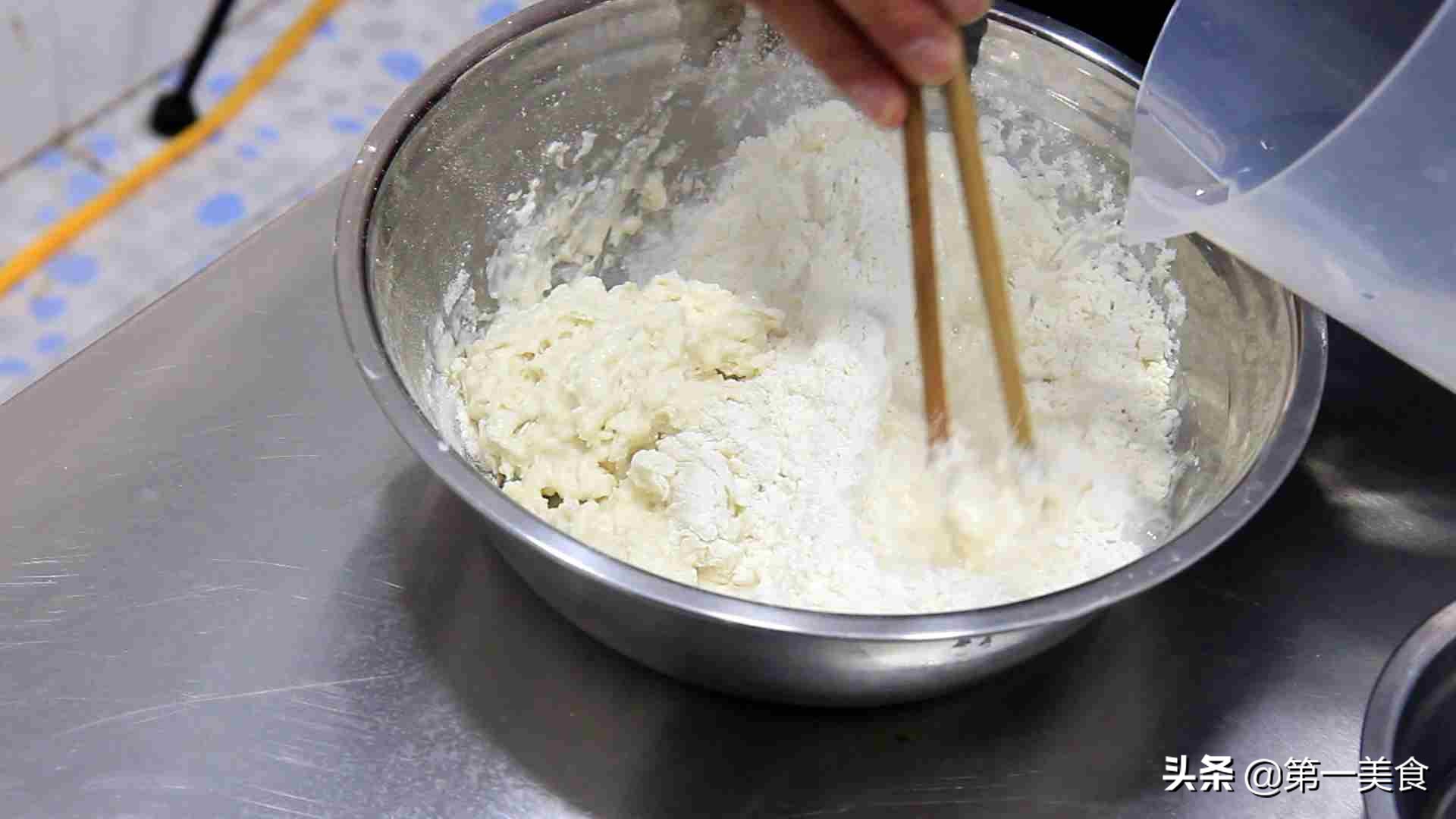 面点鸡蛋灌饼花样做法大全,面点师鸡蛋饼的做法