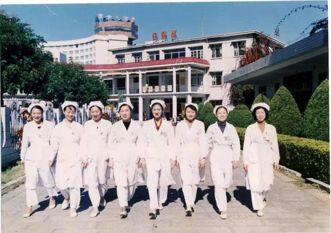 再见,1980!——三亚中心医院(原农垦三亚医院)住院部今日开拆!