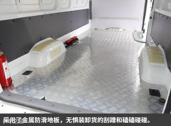 吉利e6新能源5座厢式货车,吉利远程新能源4.2厢货车配置介绍