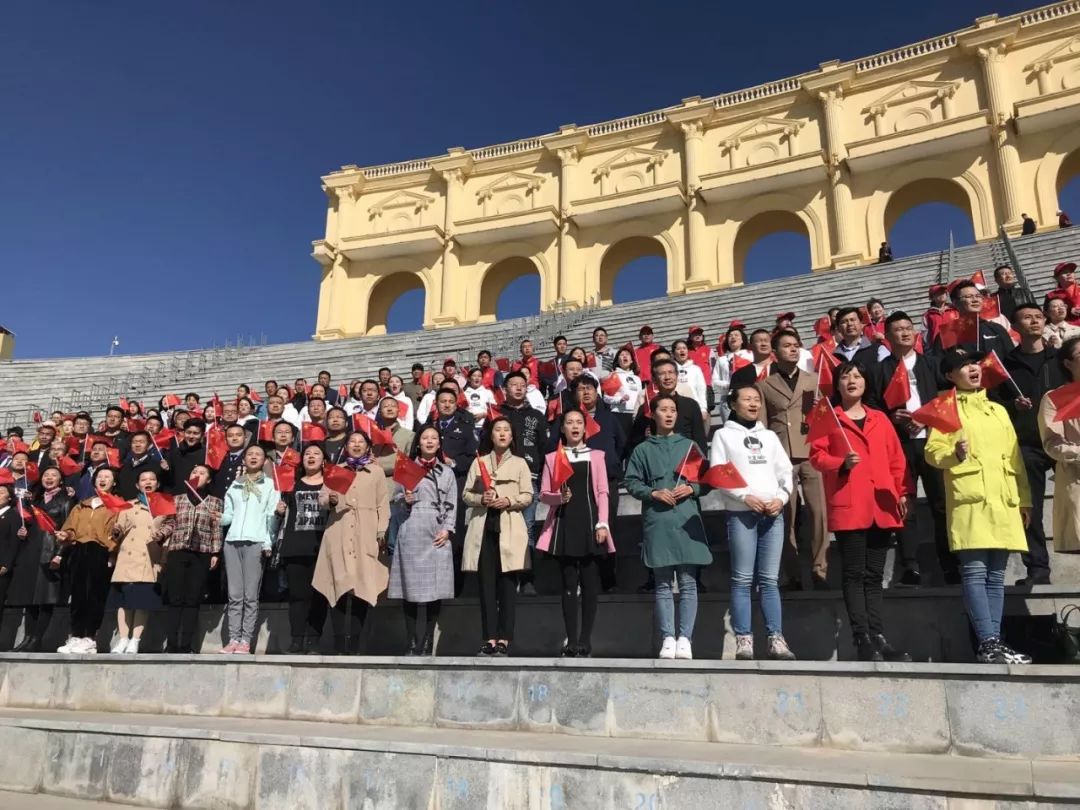 各地青联组织掀起学习习*平近**总书记在纪念五四运动100周年大会上重要讲话精神的热潮