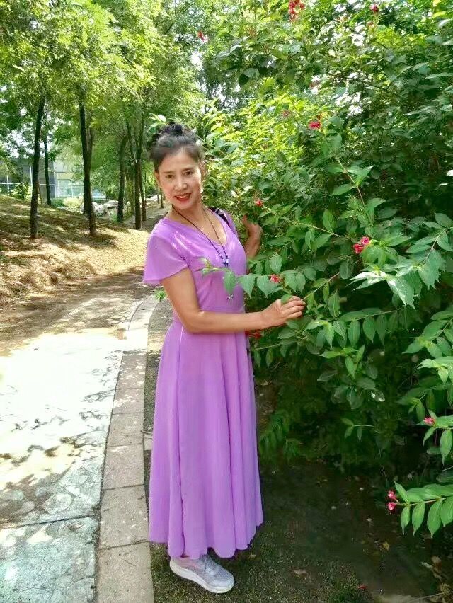 百合艺术团舞蹈视频,百合镇舞蹈队表演视频