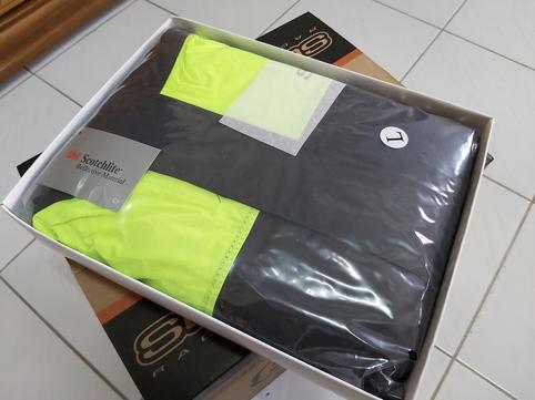 开箱体验，全新雨衣SOLSR-5运动型两件式骑行雨衣