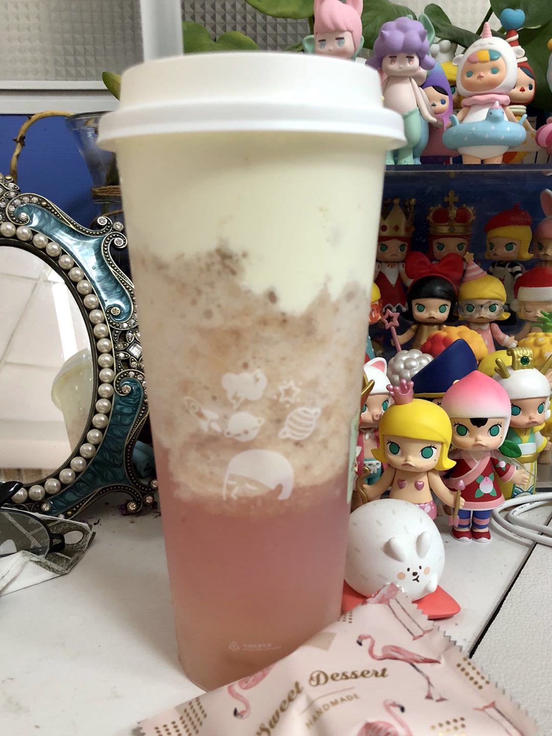 无锡某茶一杯新品转手120块代购躺在店附近睡觉