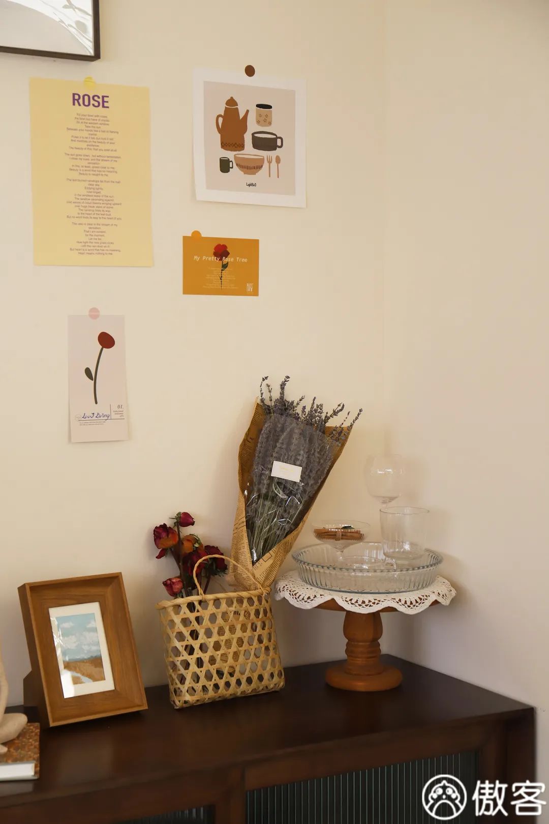 吃完了火遍全网的500㎡甜品店，我们一句话也“骂”不出来