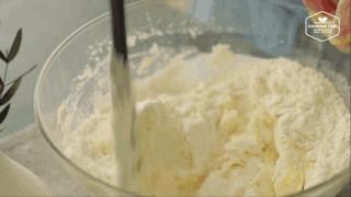 一年销量一亿蛋黄酥,凤梨酥一年卖出4400万