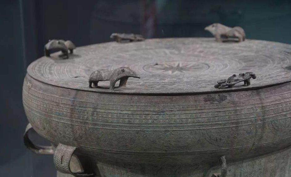 穿越时空的鼓声，伊岭岩溶洞奇观，真的有人见过武鸣灵水的神鸟吗