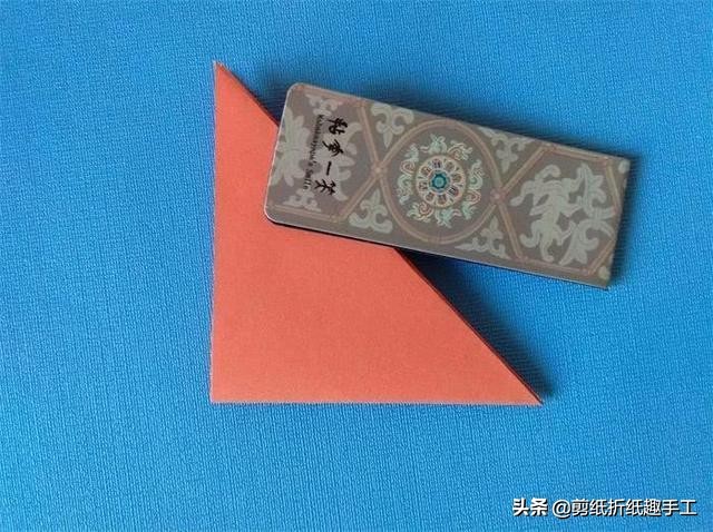 有关非遗小传人剪纸的导入视频,剪纸小手艺分享