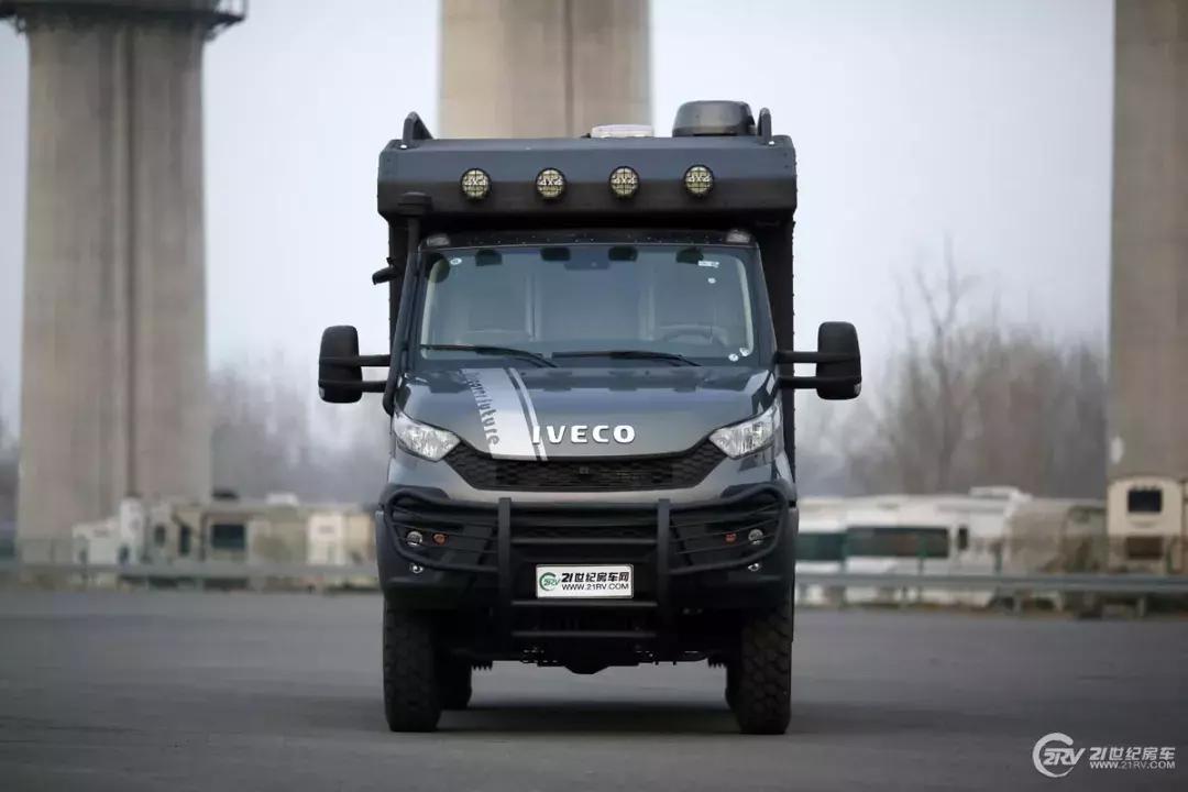 四驱带差速锁越野原厂房车,低顶四驱越野房车介绍