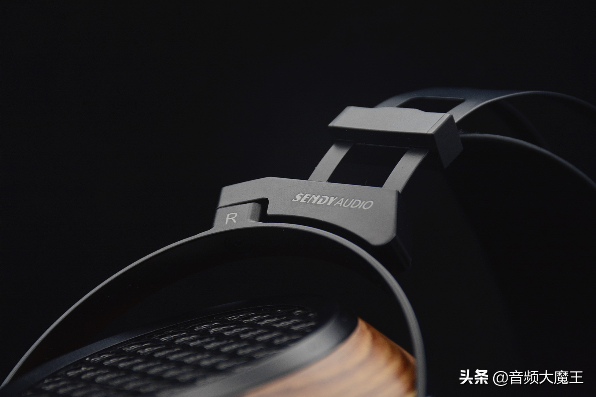 木匠与美人——SendyAudio黑美人Aiva平板耳机评测